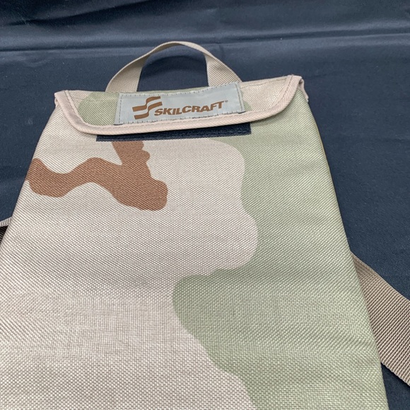 Skilcraft Travel hydration Pack - Picture 2 of 5